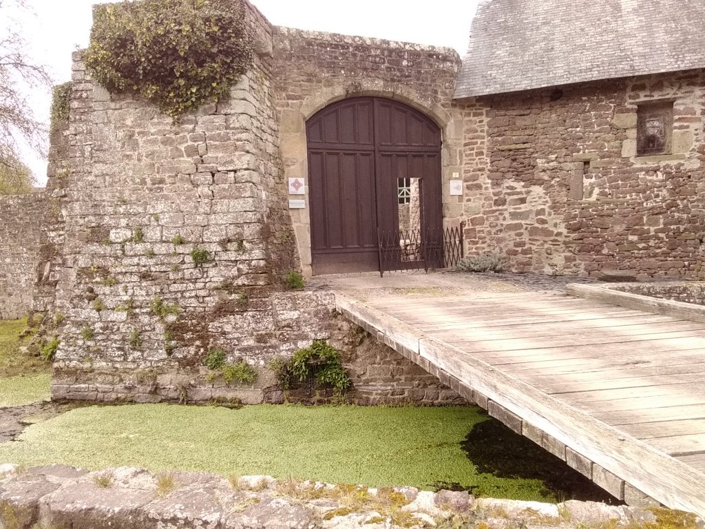 Prieuré de Saint-Planchers anciennement annexé au Mont-Saint-Michel