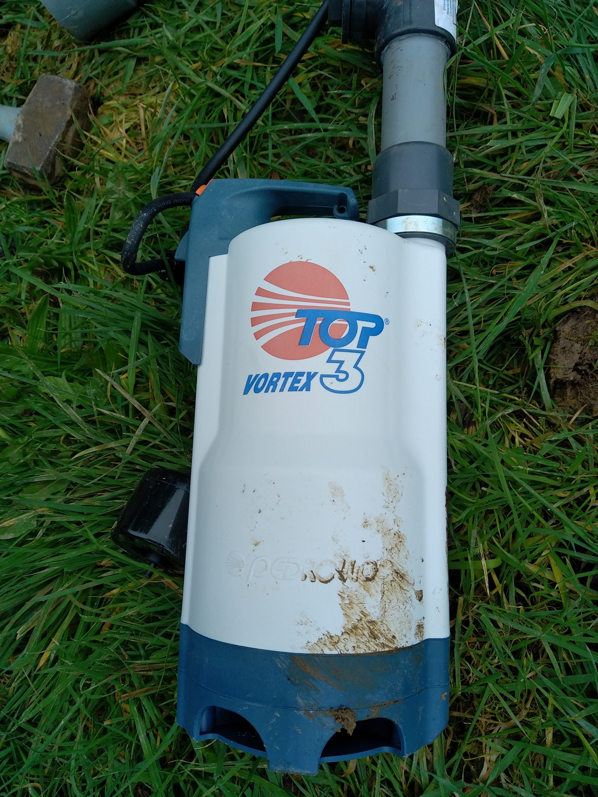 AQUAsoluces : Pompe de refoulement / relevage Pedrollo TOP 3