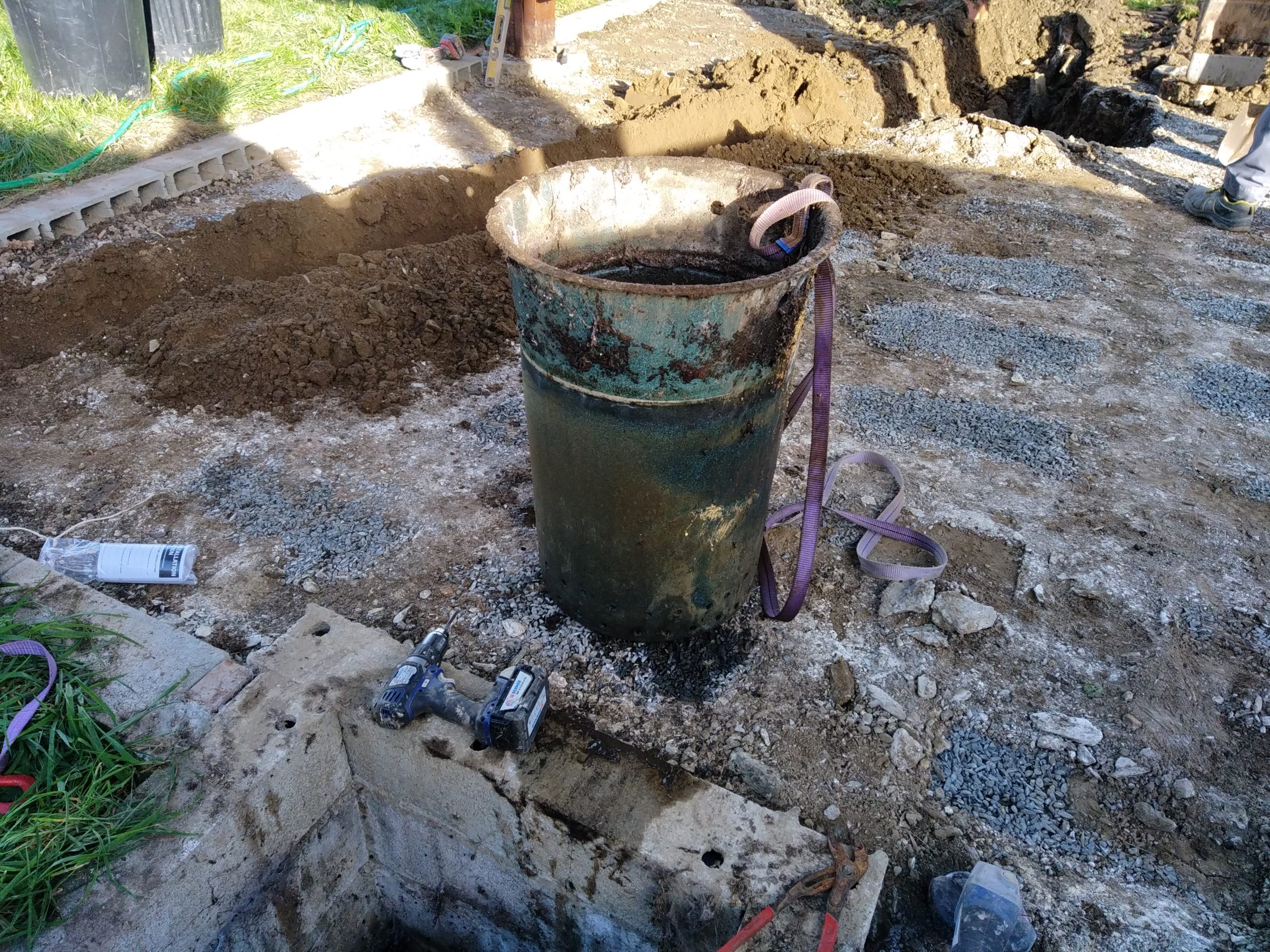 Ancien préfiltre de fosse