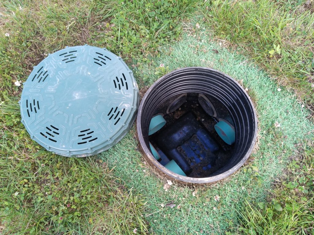 Regard de bouclage d'épandage, parfaitement sec