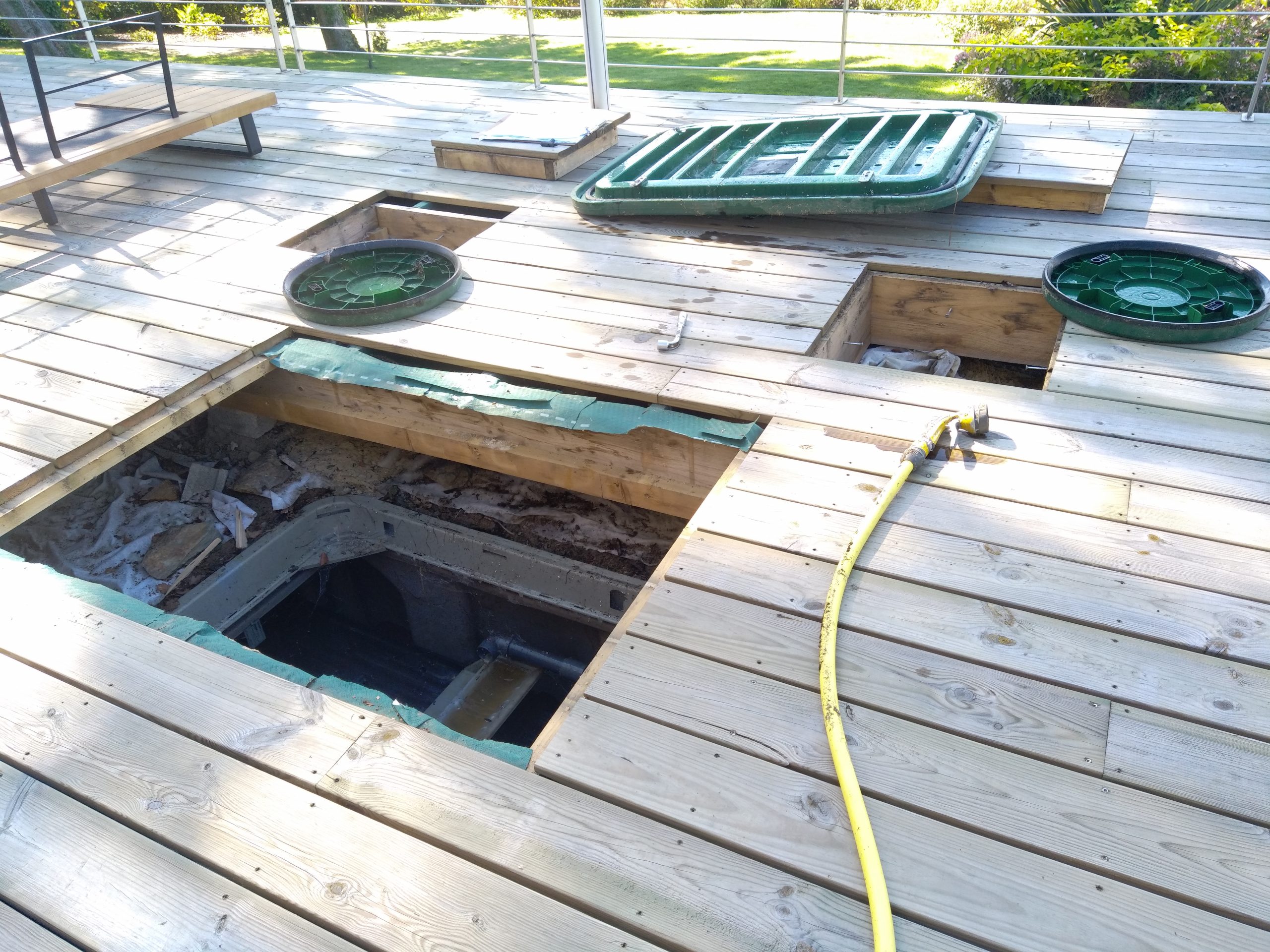 Filtre compact sous la terrasse ?