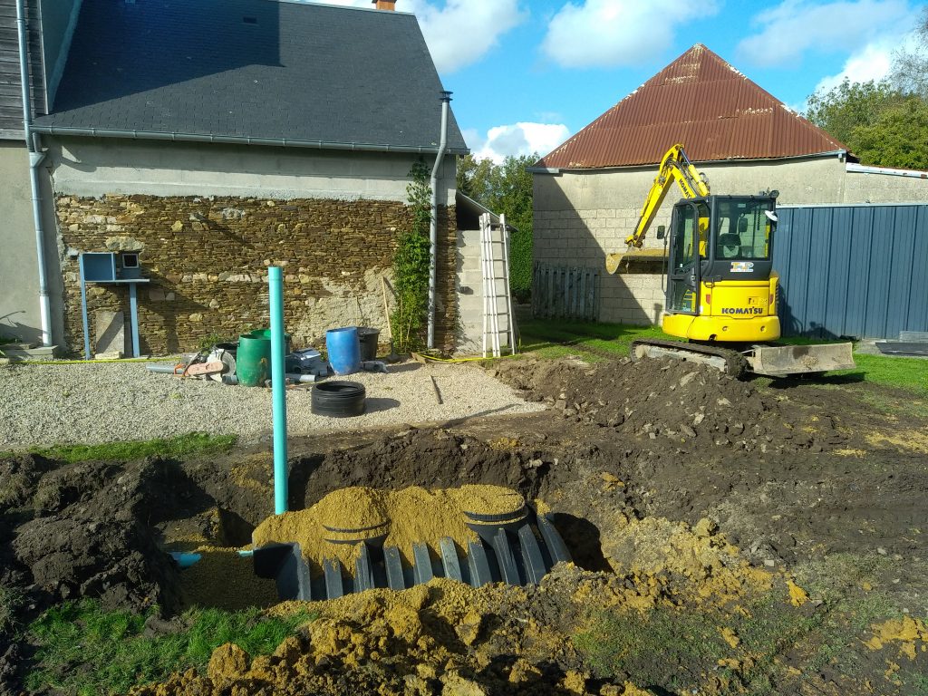 Mise en place d'un piézomètre pour fosse toutes eaux Sebico