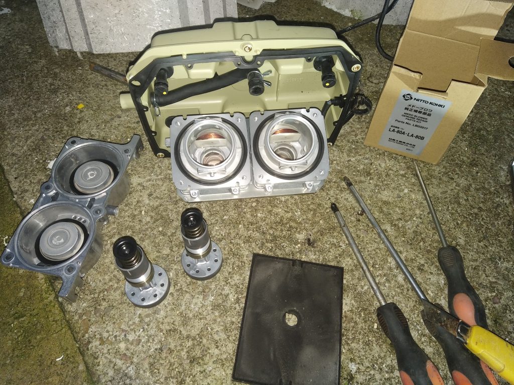 Changement des pistons et du filtre à air du compresseur Nitto LA-80B