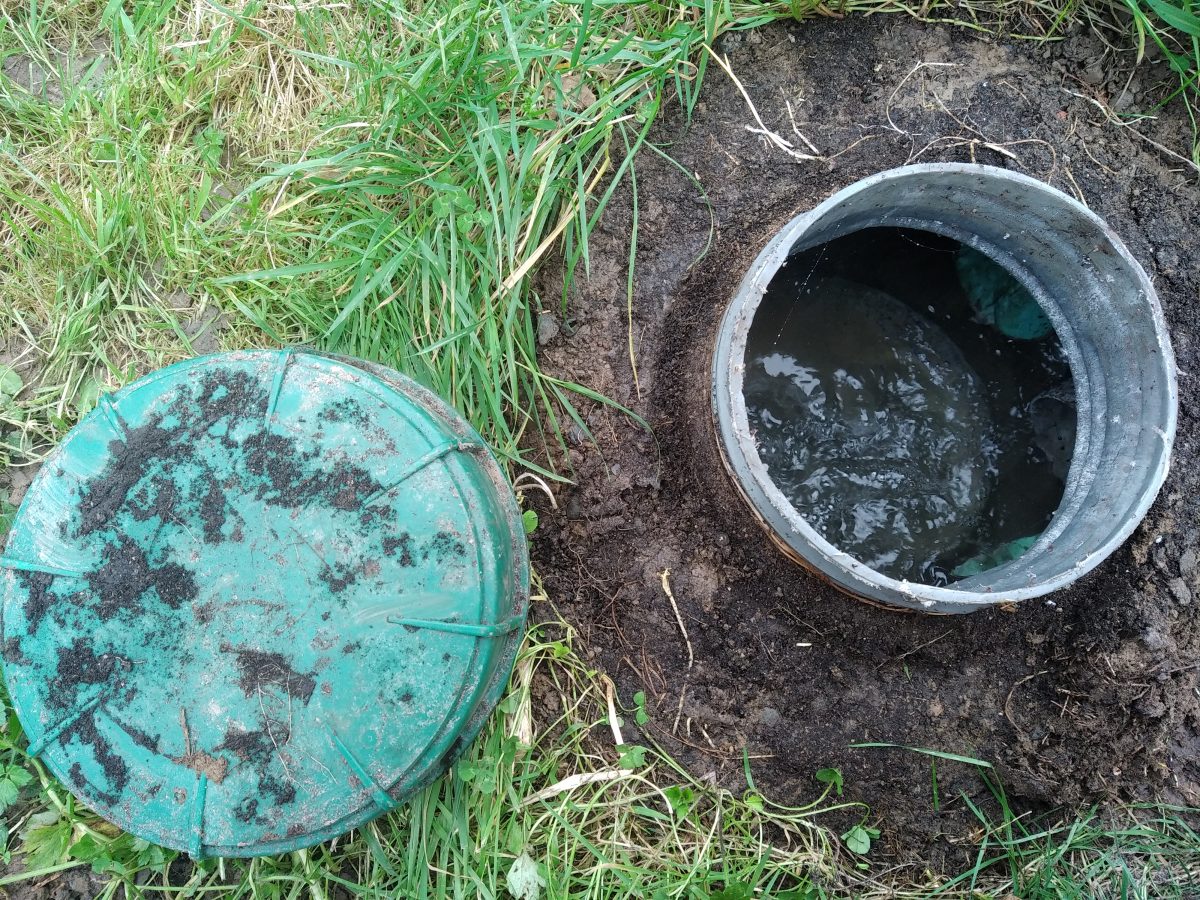Brise jet dans un regard de répartition