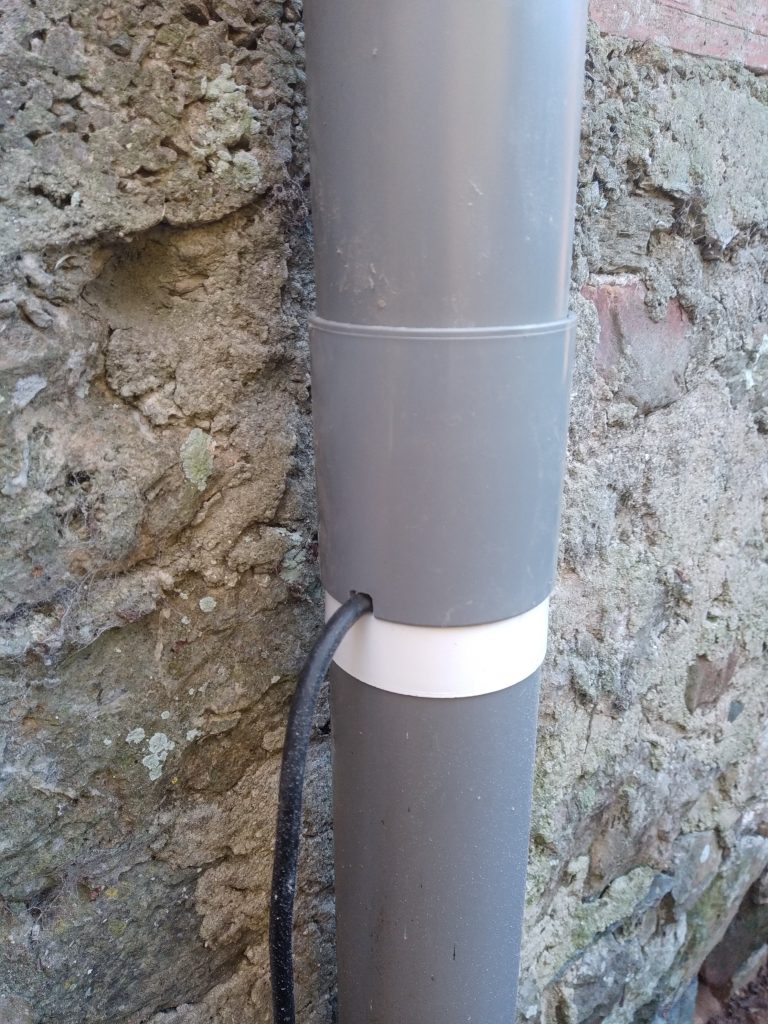 Extracteur électrique sur colonne de ventilation secondaire