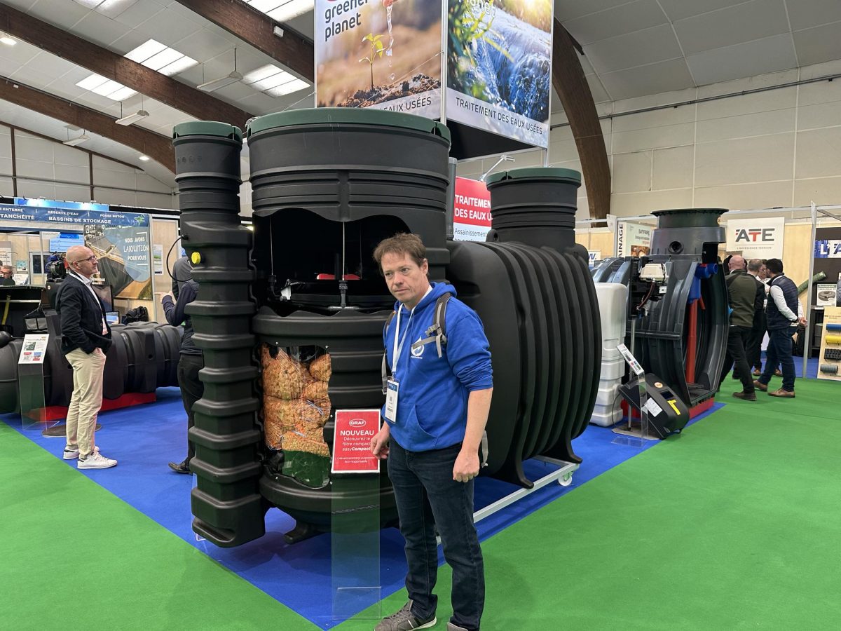 AQUAsoluces vous présente le filtre compact Graf easyCompact