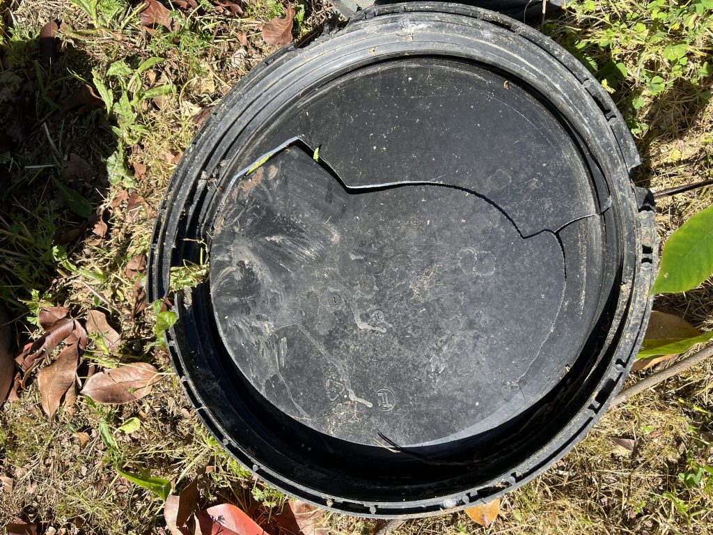 Couvercle Sotralentz cassé