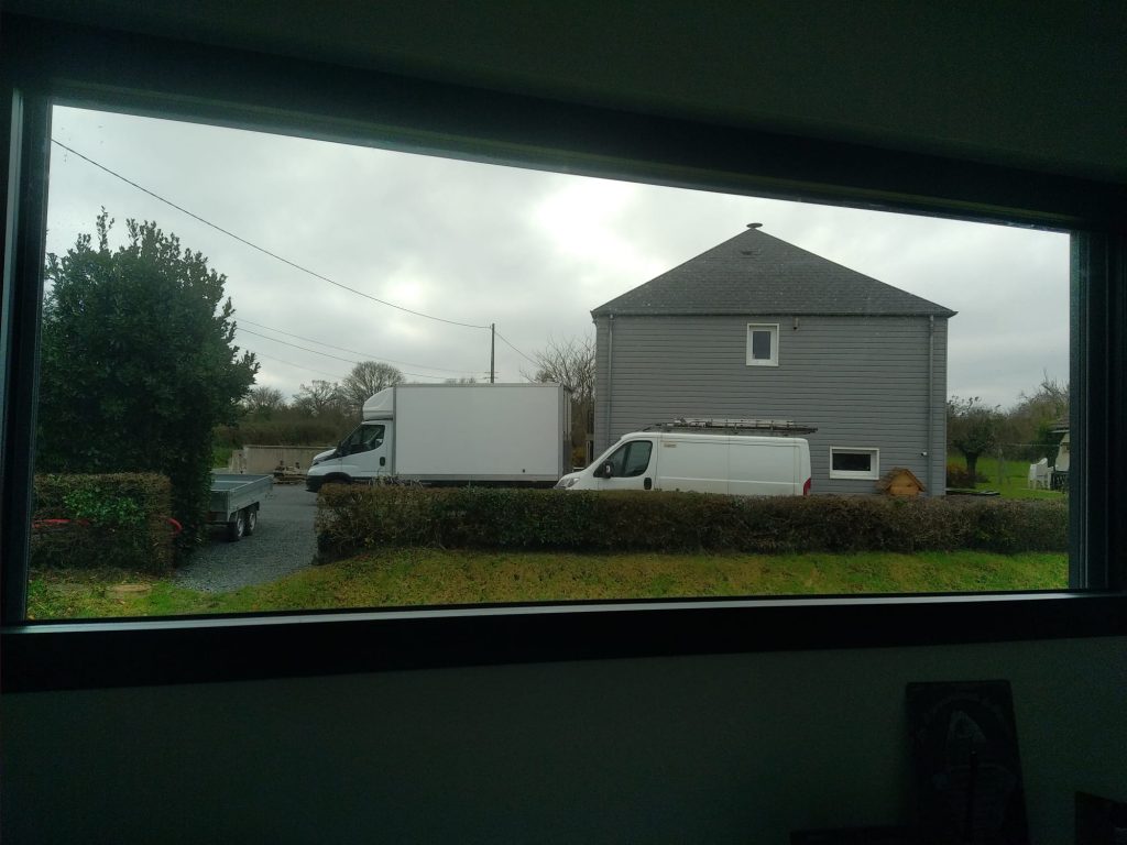 Caca-mobile : véhicule dédié à l'assistance aux chantiers ANC ainsi qu'à l'entretien et au dépannage des dispositifs d'Assainissement Non Collectif