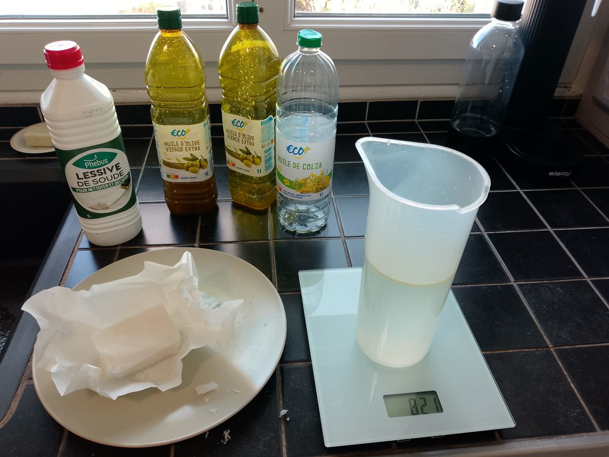 Produit ménager multi-usages fait maison