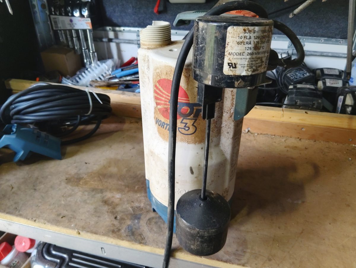 Réparation du flotteur d&rsquo;une pompe