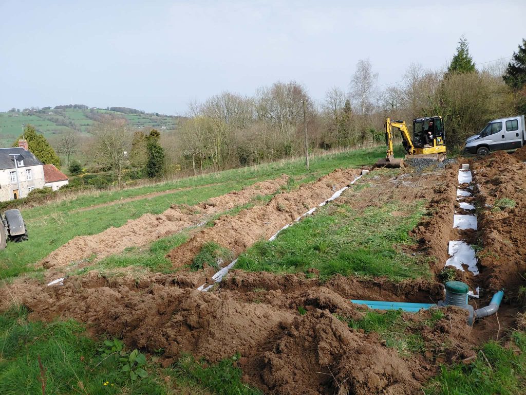 Épandage à faible profondeur et en escalier