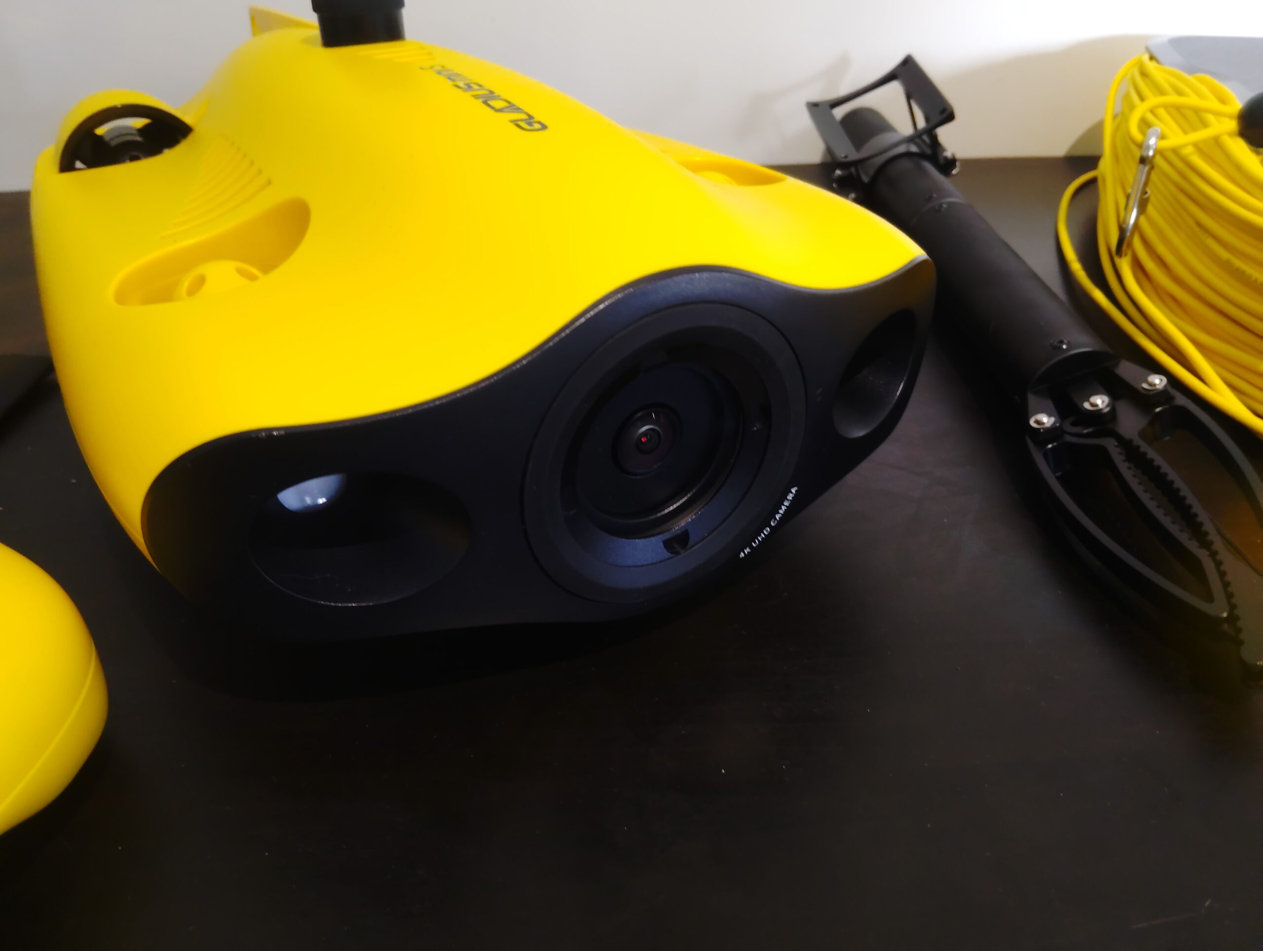 Observation par drone sous marin ( ROV )
